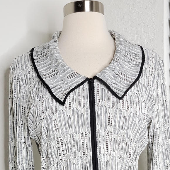 SAMUEL DONG Textured Zip Front Top L. - Picture 6 of 7